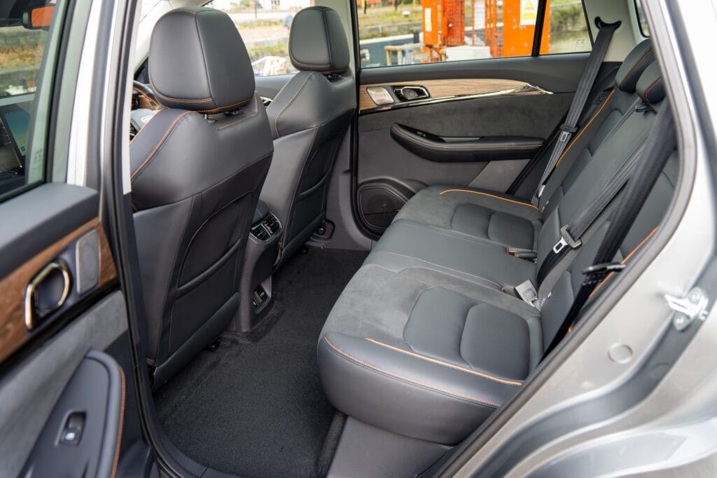 BE11 Interior 3